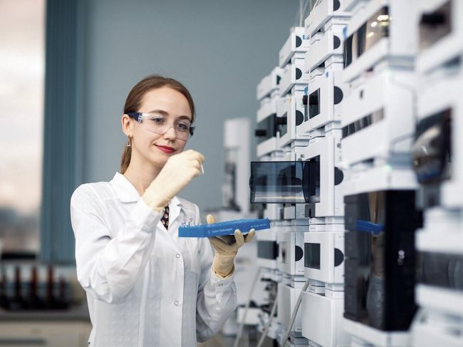 Servier в партнерстве с GSK увеличит в России производство препарата от ВИЧ
