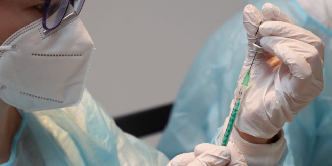Comirnaty and Spikevax: possible link to very rare cases of myocarditis and pericarditis