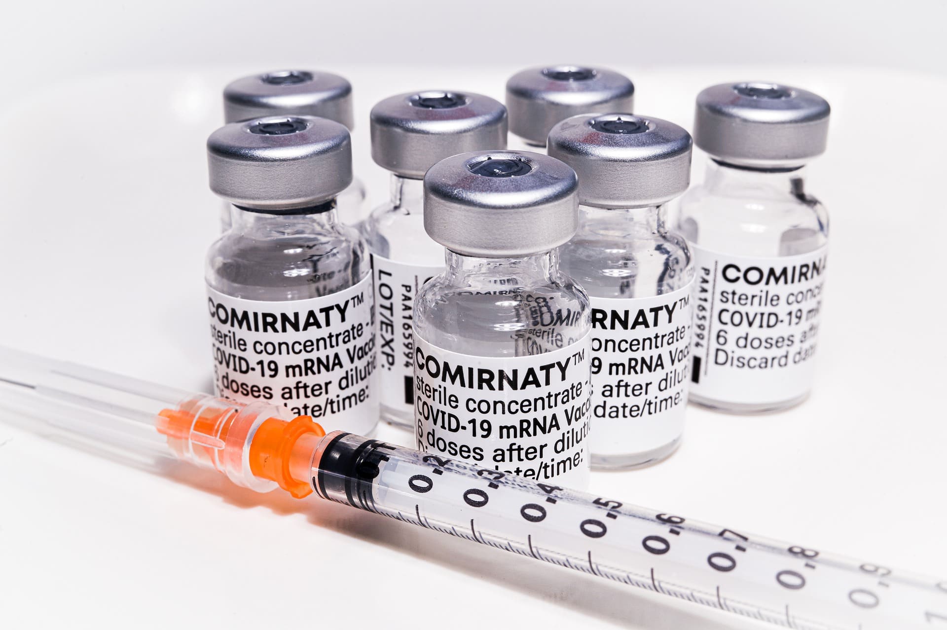 вакцина COMIRNATY от коронавируса